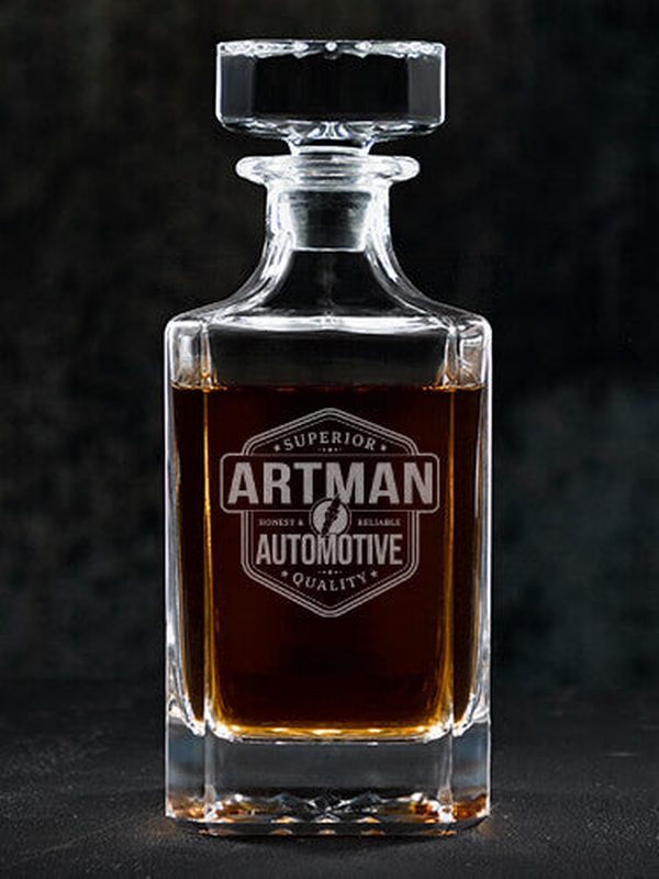 Automotive : Whiskey Decanter - Engraved
