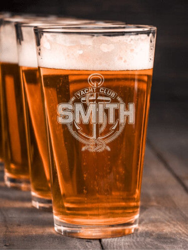 Classic Yacht Club : Pint Glasses - Engraved
