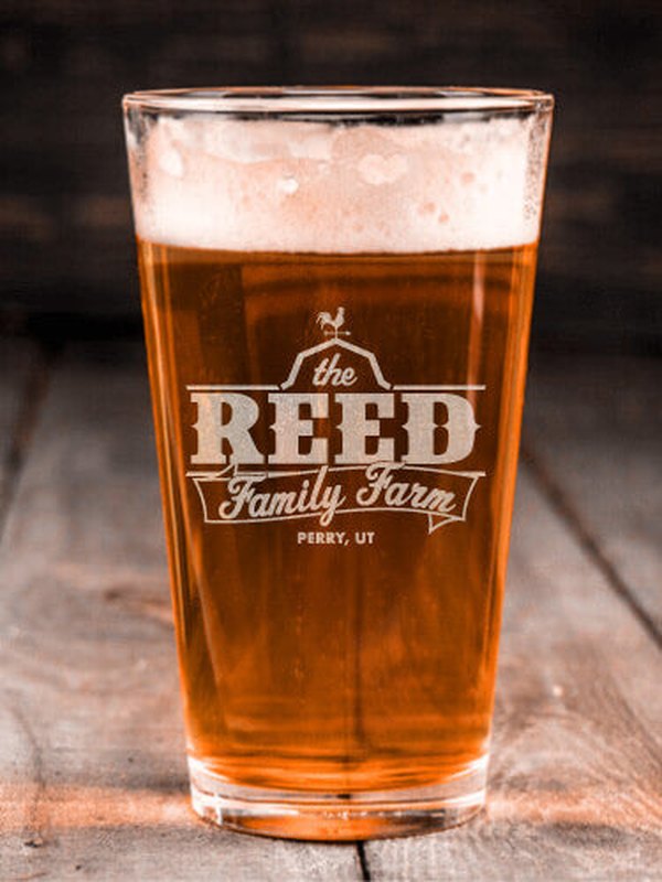 Family Farm : Pint Glasses - Engraved