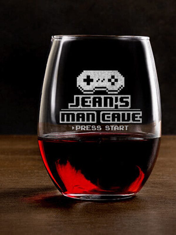 Gamer Man Cave : Stemless Wine Glasses - Engraved